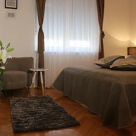 Downtown Main Street Apartamento Zadar