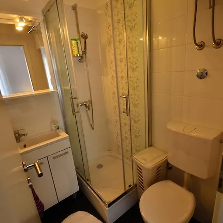 Downtown Main Street Appartement