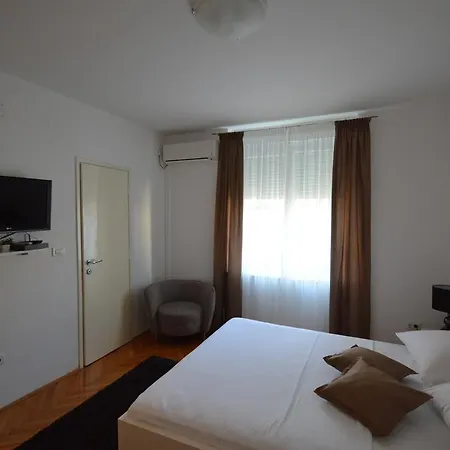 Downtown Main Street * Zadar