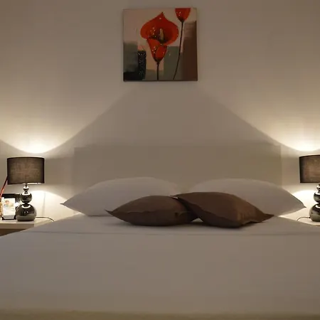 Downtown Main Street Appartement