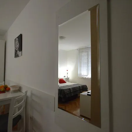 Apartman Downtown Main Street *