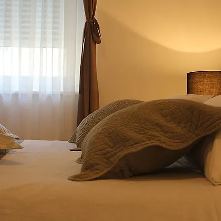 Downtown Main Street Zára